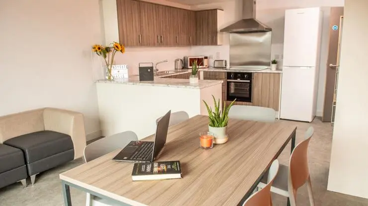 Sandygate kitchen and lounge area