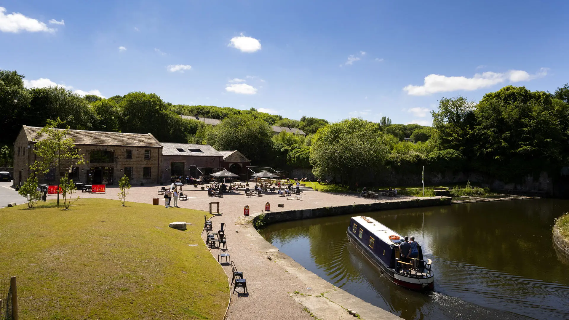 Burnley canal