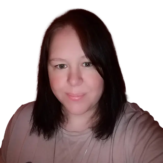 Headshot of Dr Kat Cartmell