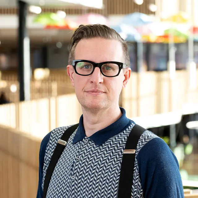 Headshot of Dr Martin Clark