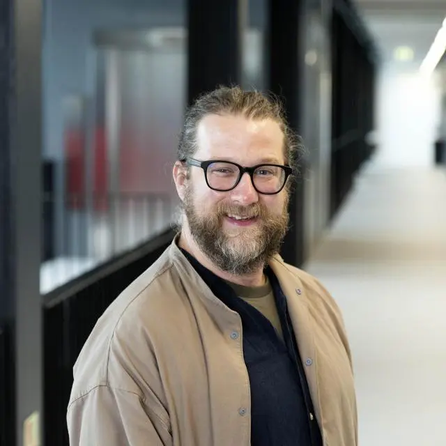 Headshot of Professor Niki J.P. Alsford