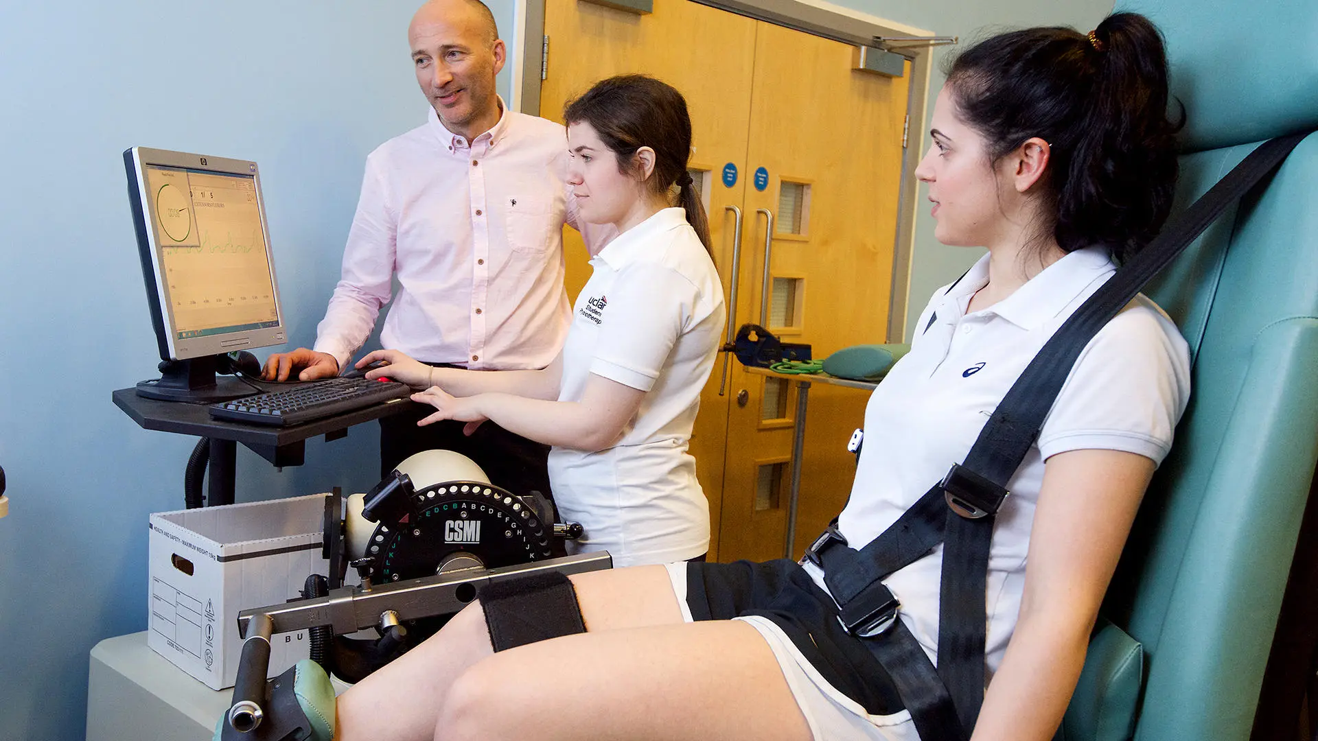 21700 - Academic with physiotherapy students