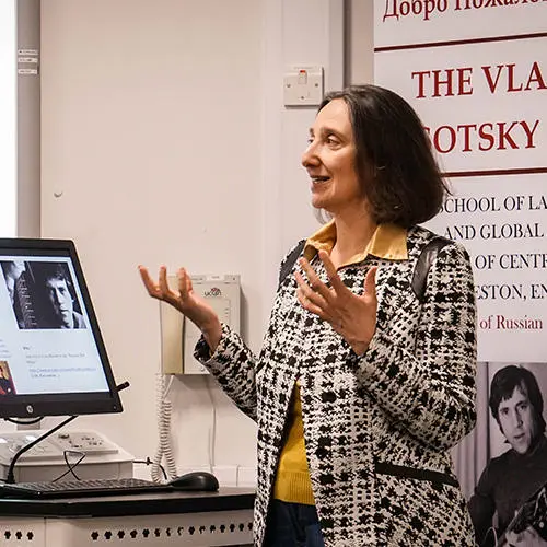 Dr Olga Tabachnikova